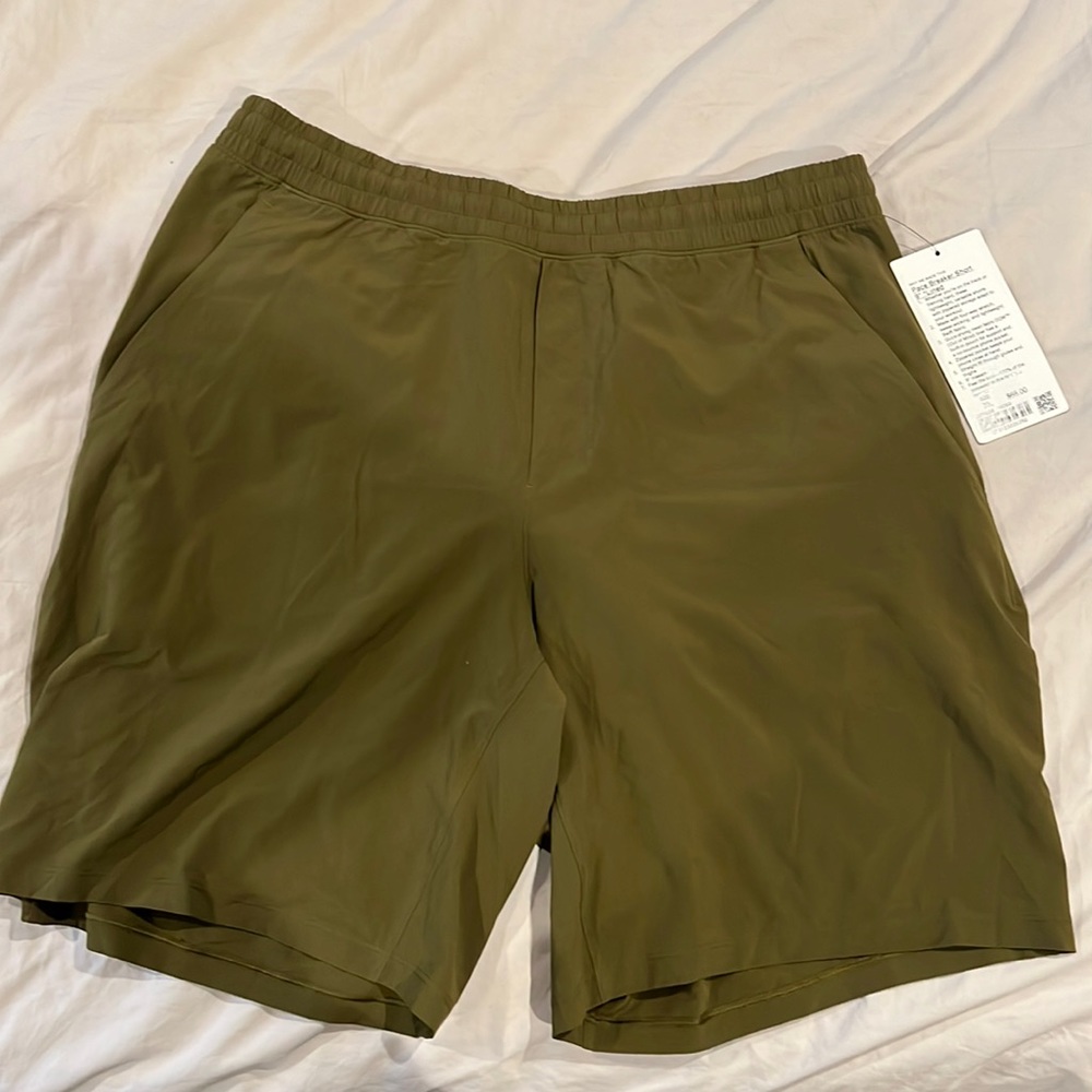Olive Green Lululemon Pace Breaker Short 9” Lined XL
